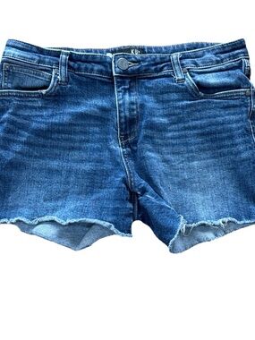 Kut from the Kloth Denim Shorts Women Size 8 Blue Distressed Raw Hem 3.5” Inseam